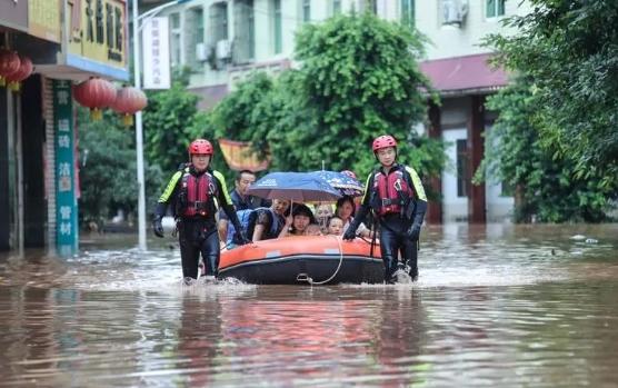 四川省多地暴雨襲擊，組織大規(guī)模避險轉(zhuǎn)移行動